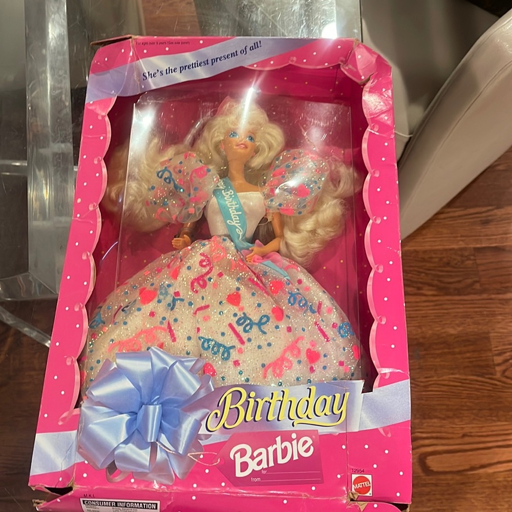 Birthday Barbie Doll she’s the prettiest of all vintage from the 90s nwt
